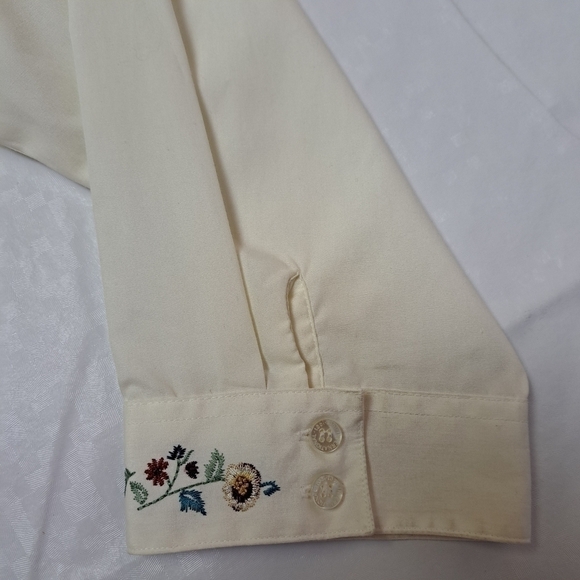 tabi International Embroidered Shirt - Picture 11 of 11